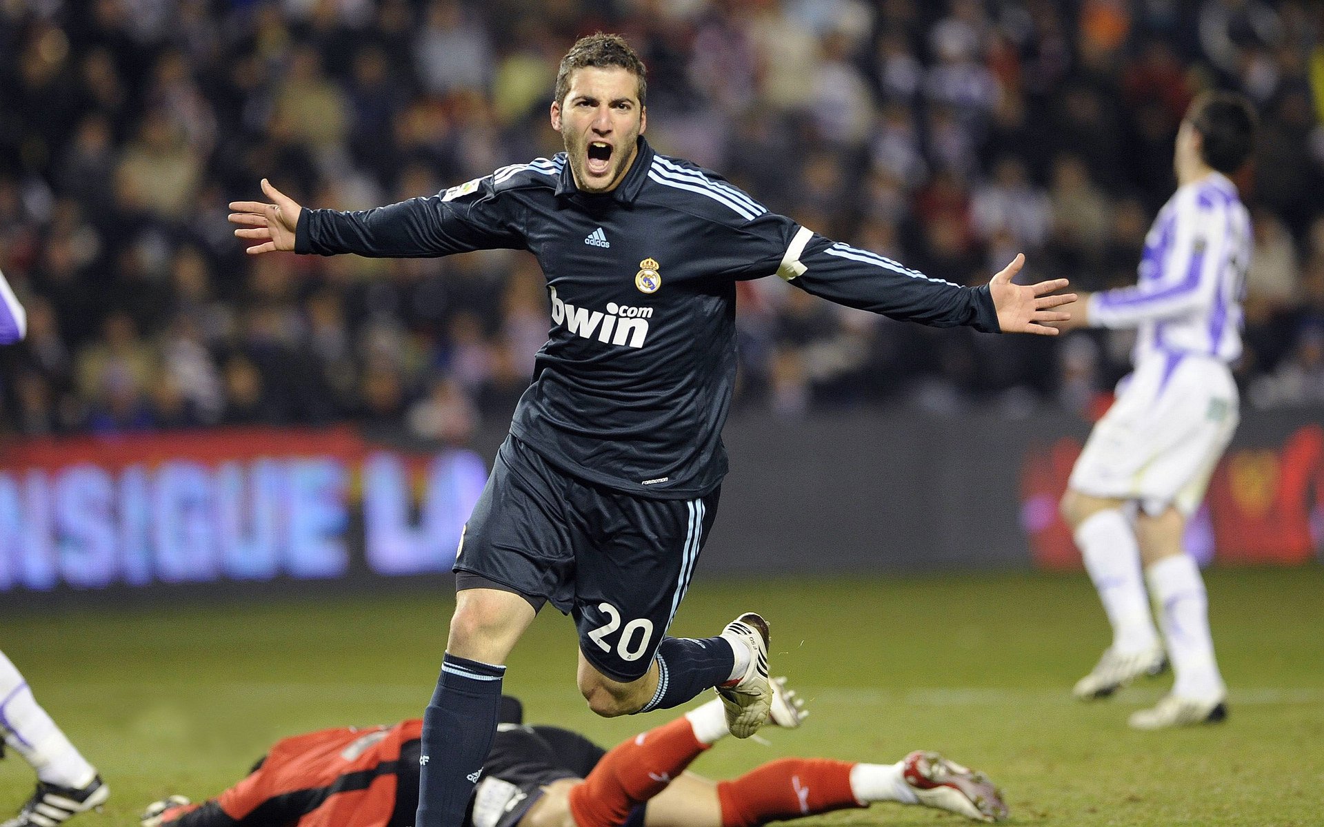 哈利伯顿数据全面爆炸，火箭封锁勇士，新势力崛起与旧秩序崩塌